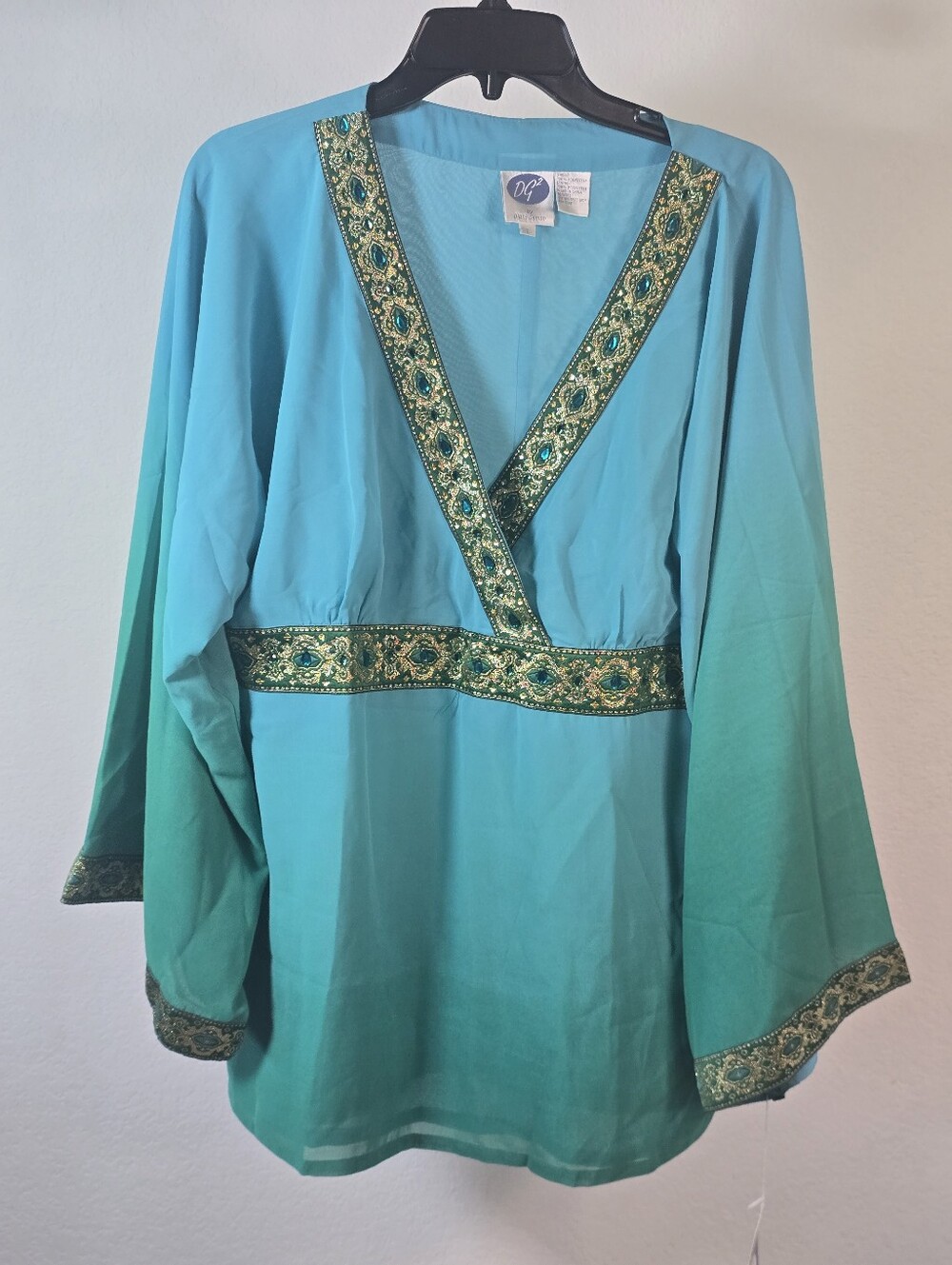 NWT DG2 Diane Gilman Embellished Sheer Tunic Blouse Aqua Blue Beaded Size L